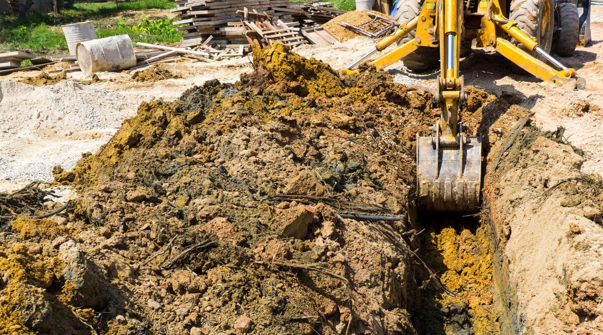Septic Installation 1800X1000 1200X667 1 - L&Amp;J Builders